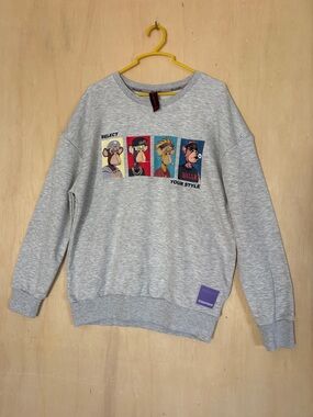 Grey Graphic Crewneck Sweatshirt - Cartoon Panel Design